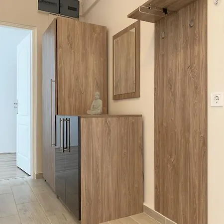 Egyetemvaros B. Apartman * Pecs